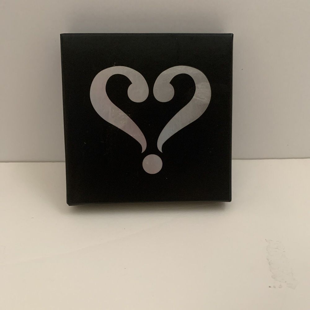 VERTELL?S Less Small Talk Conversation Starter Card Game‎ (Vertellis)